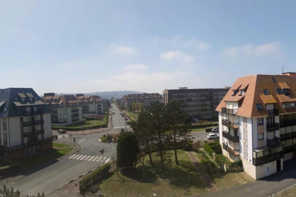Duplex By The Sea In Normandy Apartment Villers-sur-Mer Exterior photo